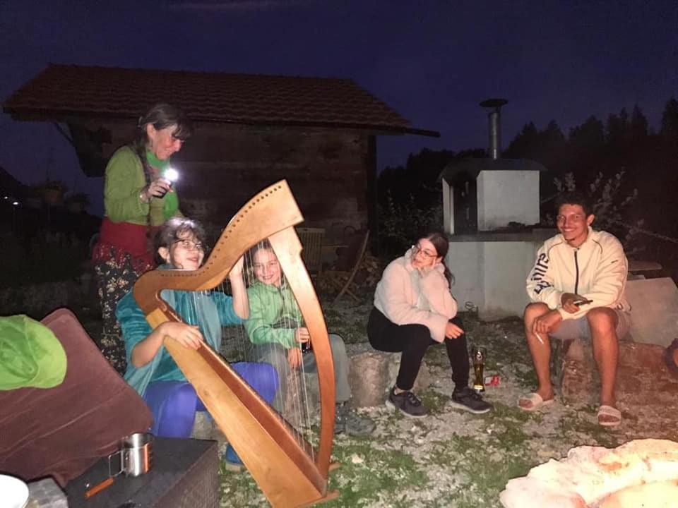 Miramont Horse Trekking Hostel Saicourt ภายนอก รูปภาพ