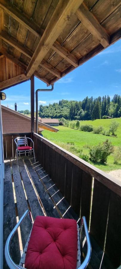 Miramont Horse Trekking Hostel Saicourt ภายนอก รูปภาพ