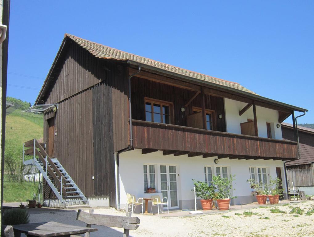 Miramont Horse Trekking Hostel Saicourt ภายนอก รูปภาพ